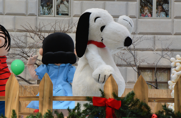 Photo Coverage: Macy's 90th Thanksgiving Day Parade Marches Through NYC! Image