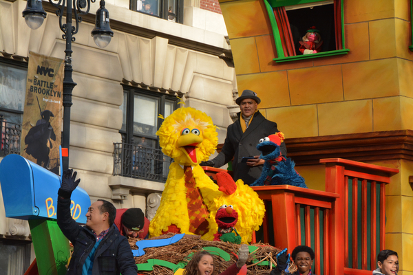 Photo Coverage: Macy's 90th Thanksgiving Day Parade Marches Through NYC! Image