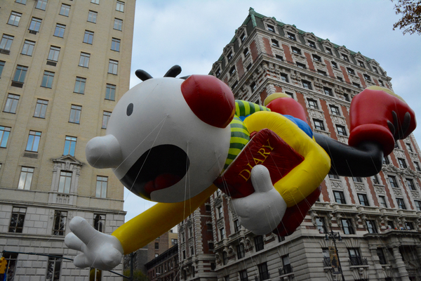 Photo Coverage: Macy's 90th Thanksgiving Day Parade Marches Through NYC! Image