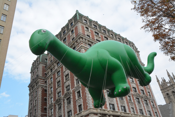 Photo Coverage: Macy's 90th Thanksgiving Day Parade Marches Through NYC! Image