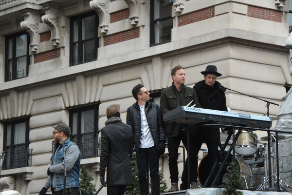 Photo Coverage: Macy's 90th Thanksgiving Day Parade Marches Through NYC! Image