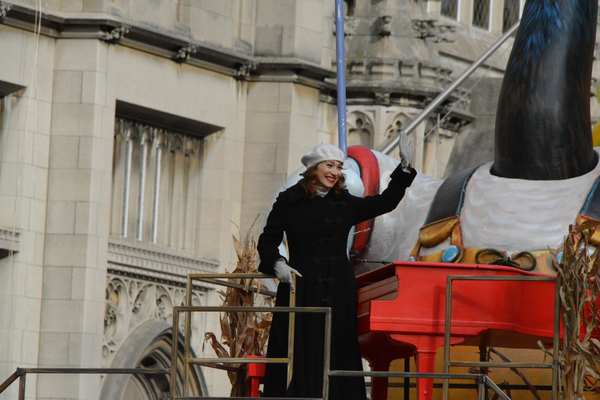 Photo Coverage: Macy's 90th Thanksgiving Day Parade Marches Through NYC! Image
