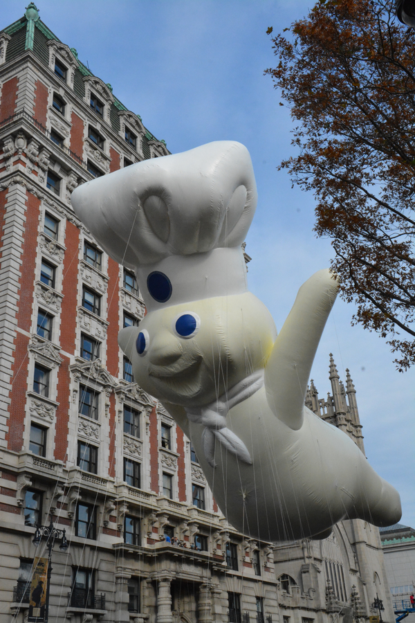 Photo Coverage: Macy's 90th Thanksgiving Day Parade Marches Through NYC! Image