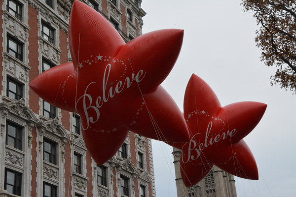 Photo Coverage: Macy's 90th Thanksgiving Day Parade Marches Through NYC! Image