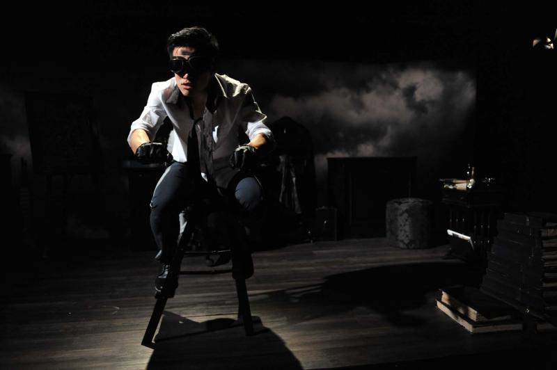 Review: THE SCREWTAPE LETTERS was Sinfully Entertaining at Seymour Centre Image