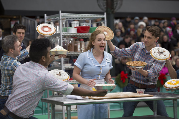 Photo Flash: Best of Broadway Performs on MACY'S THANKSGIVING DAY PARADE 