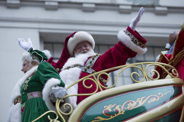 Photo Flash: Best of Broadway Performs on MACY'S THANKSGIVING DAY PARADE Image