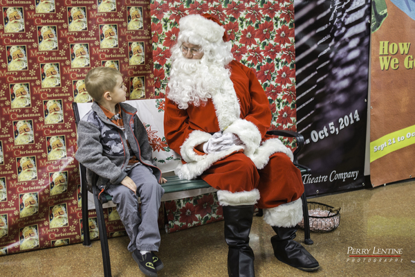 Photo Flash: USO Families Get Free Performance of A CHRISTMAS STORY Image