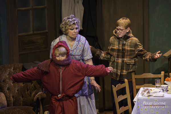 Photo Flash: USO Families Get Free Performance of A CHRISTMAS STORY Image