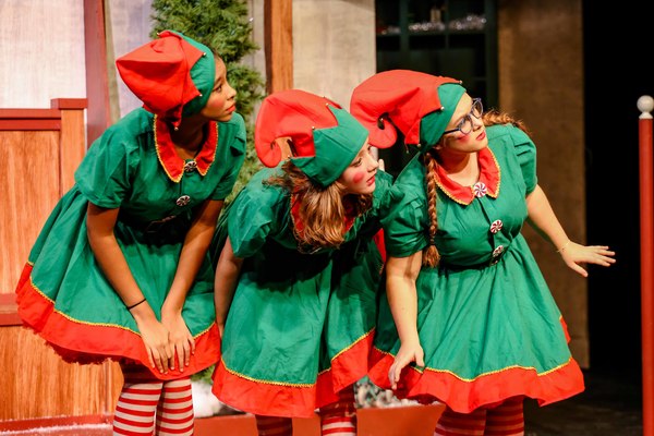 Photo Flash: First Look at Tacoma Little Theatre's MIRACLE ON 34TH STREET Image