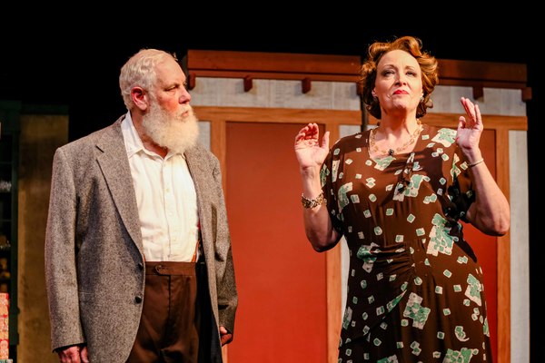 Photo Flash: First Look at Tacoma Little Theatre's MIRACLE ON 34TH STREET Image