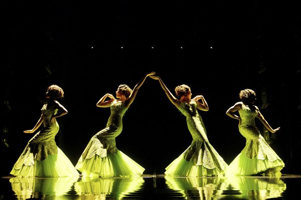 Photo Flash: First Look at Production Photos from West End's DREAMGIRLS Image