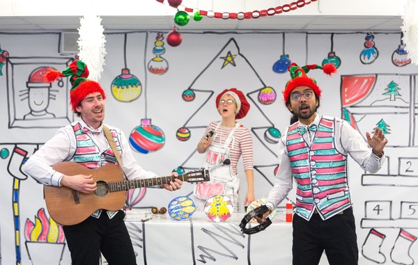 Photo Flash: Discover's CHRISTMAS FEAST at Studio Theatre Image