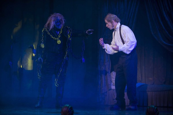 Photo Flash: First Look at Milwaukee Rep's A CHRISTMAS CAROL Image