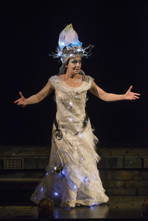 Photo Flash: First Look at Milwaukee Rep's A CHRISTMAS CAROL Image