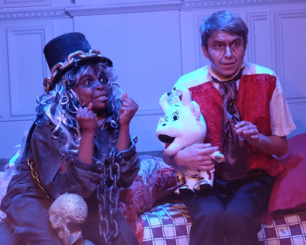Photo Flash: Beijing Playhouse's A CHRISTMAS CAROL Image