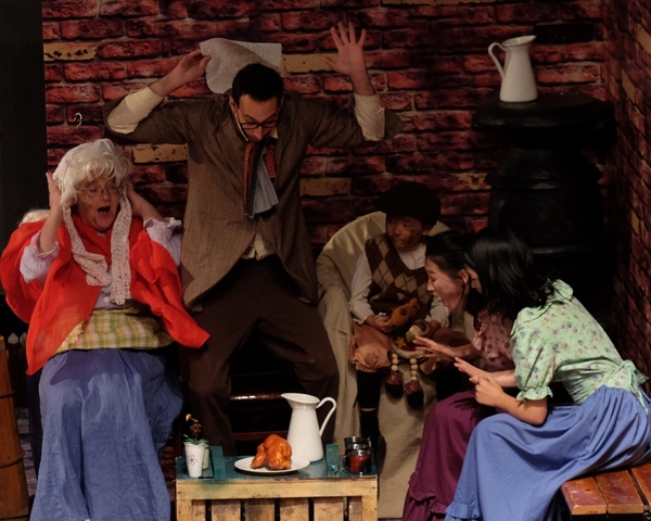 Photo Flash: Beijing Playhouse's A CHRISTMAS CAROL Image