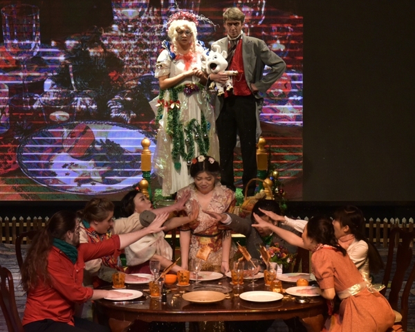 Photo Flash: Beijing Playhouse's A CHRISTMAS CAROL Image