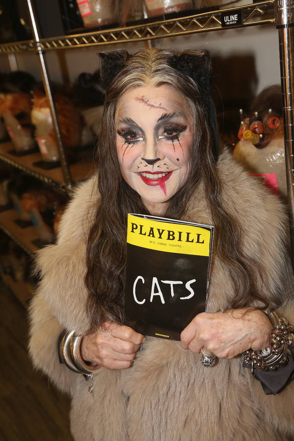 Photo Flash: See The New York Post's Cindy Adams Make her Broadway Debut as Grizabella! Image