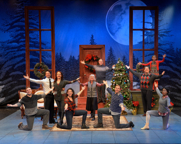 Photo Flash: First Look at CHRISTMAS INN at Westchester Broadway Theater Image