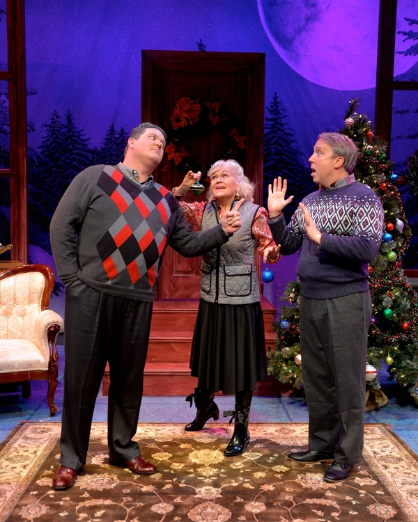 Photo Flash: First Look at CHRISTMAS INN at Westchester Broadway Theater Image