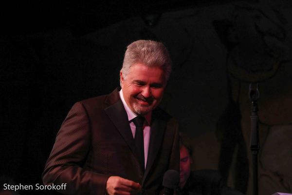 Photo Coverage: Steve Tyrell Comes Home For The Holidays At Cafe Carlyle Image