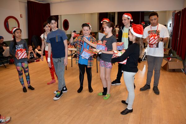 Photo Coverage: Retter Entertainment Rehearses JINGLE JAM 2016 Image