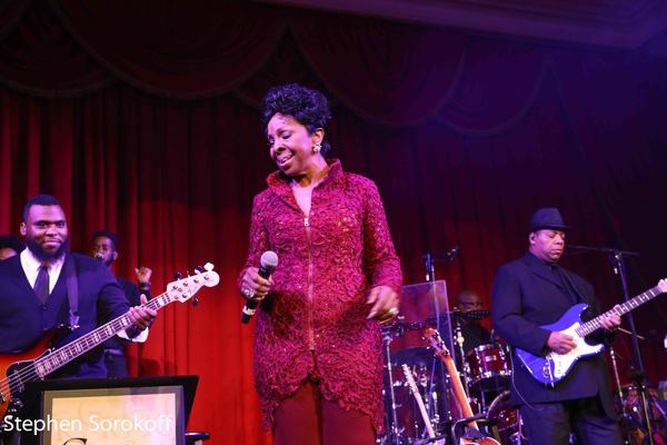 Photo Coverage: Gladys Knight performs at LIFE's 'Lady in Red Gala' Image