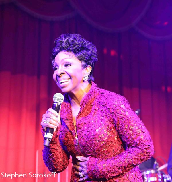 Photo Coverage: Gladys Knight performs at LIFE's 'Lady in Red Gala'  Image