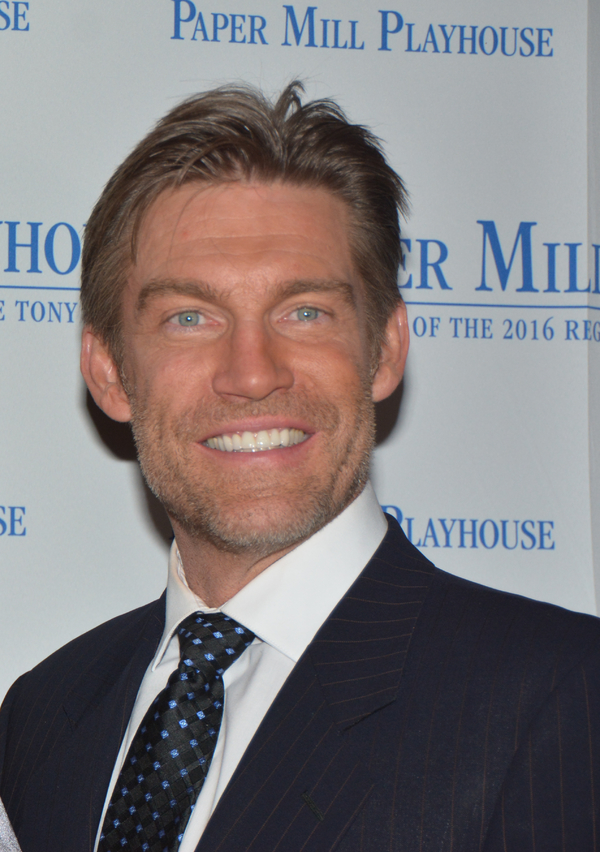 Photo Coverage: The Cast of THE BODYGUARD Celebrates Opening Night Image