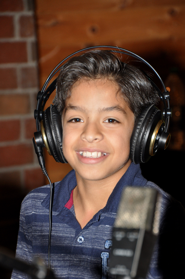 Exclusive Photo Coverage: ON YOUR FEET Sings a Gloria Estefan Classic for Carols For A Cure Image