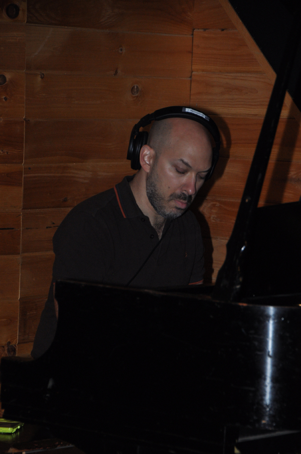 Exclusive Photo Coverage: SOMETHING ROTTEN Gets Help from a Friend for Carols For A Cure Image