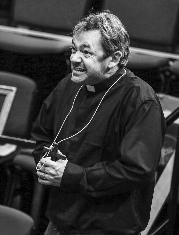 Photo Flash: In Rehearsal for CRIMES AGAINST CHRISTMAS, Opening This Week at Lichfield Garrick Image