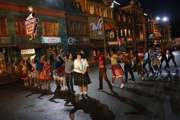 Photo Flash: Just In: Images from Tonight's HAIRSPRAY LIVE! Image