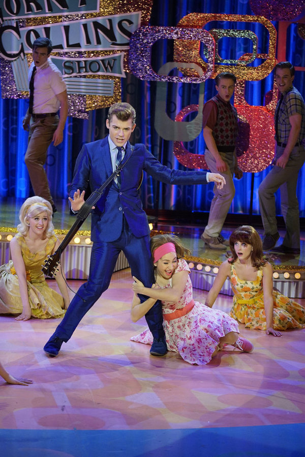 Photo Flash: Just In: Images from Tonight's HAIRSPRAY LIVE! Image