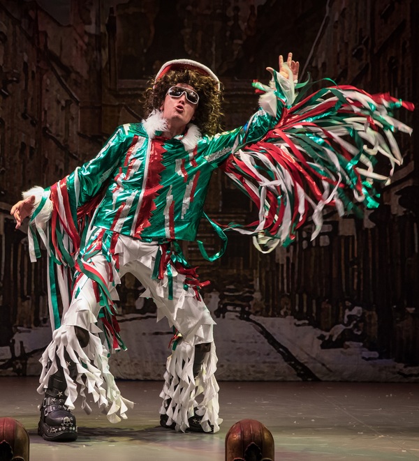 Photo Flash: The Second City's Presents TWIST YOUR DICKENS Image
