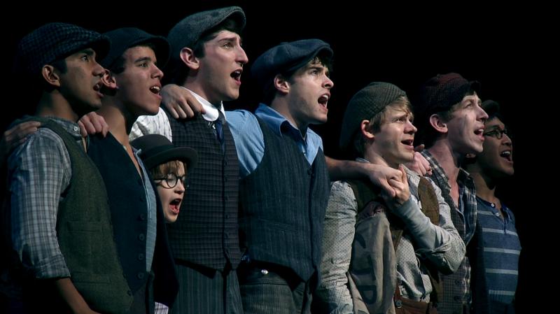 Interview: Andrew Keenan-Bolger's Christmas Concert Marks Many Firsts Image