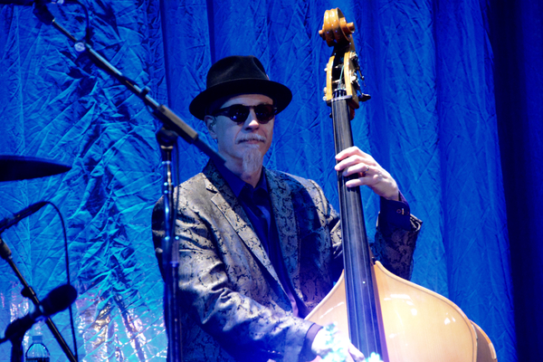 Photo Coverage: THE MAVERICKS Sleigh Bells Ring Out! Image