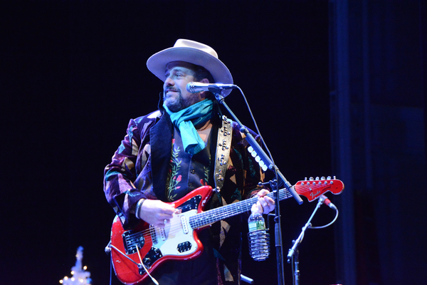 Photo Coverage: THE MAVERICKS Sleigh Bells Ring Out! Image