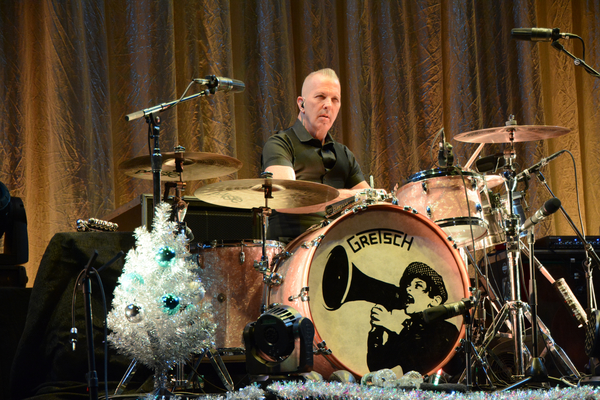 Photo Coverage: THE MAVERICKS Sleigh Bells Ring Out! Image