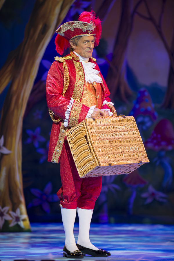 Photo Flash: Pantomime Returns to the London Palladium with CINDERELLA Image