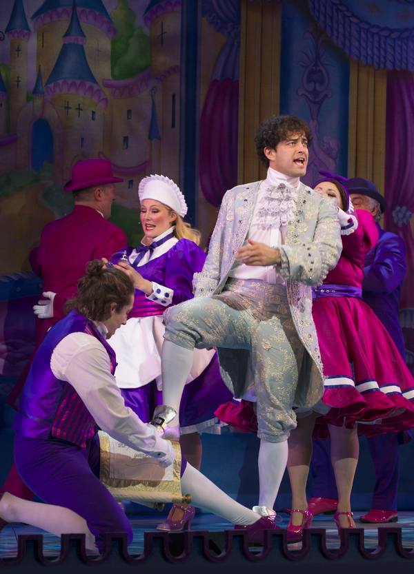Photo Flash: Pantomime Returns to the London Palladium with CINDERELLA Image