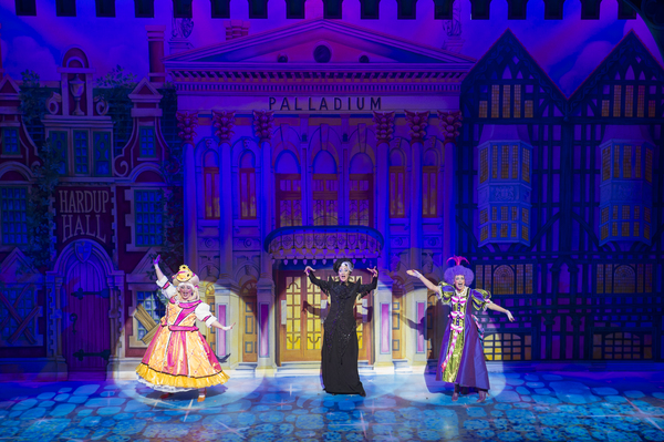 Photo Flash: Pantomime Returns to the London Palladium with CINDERELLA 