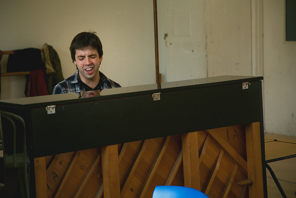 Photo Flash: First Look at Rehearsal Shots of 'Ferris & Milnes - Christmas Cracker' Image