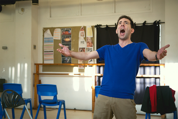 Photo Flash: First Look at Rehearsal Shots of 'Ferris & Milnes - Christmas Cracker' Image