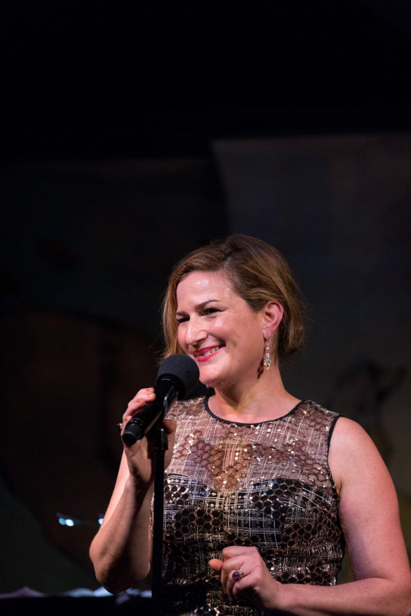 Review: Balancing Comedy and Sentimentality, Ana Gasteyer Delights in Her Café Carlyle Debut Image