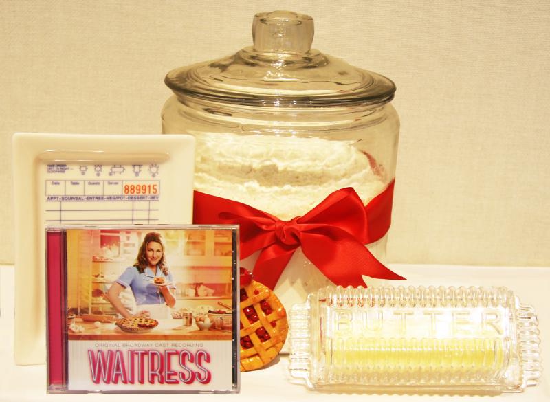 Give the Gift of Broadway This Holiday Season with BroadwayWorld's 2016 Holiday Gift Guide! Image