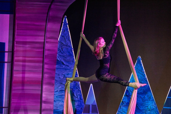 Photo Flash: Aurora Theatre Spreads Holiday Cheer with 21st Annual CHRISTMAS CANTEEN Image