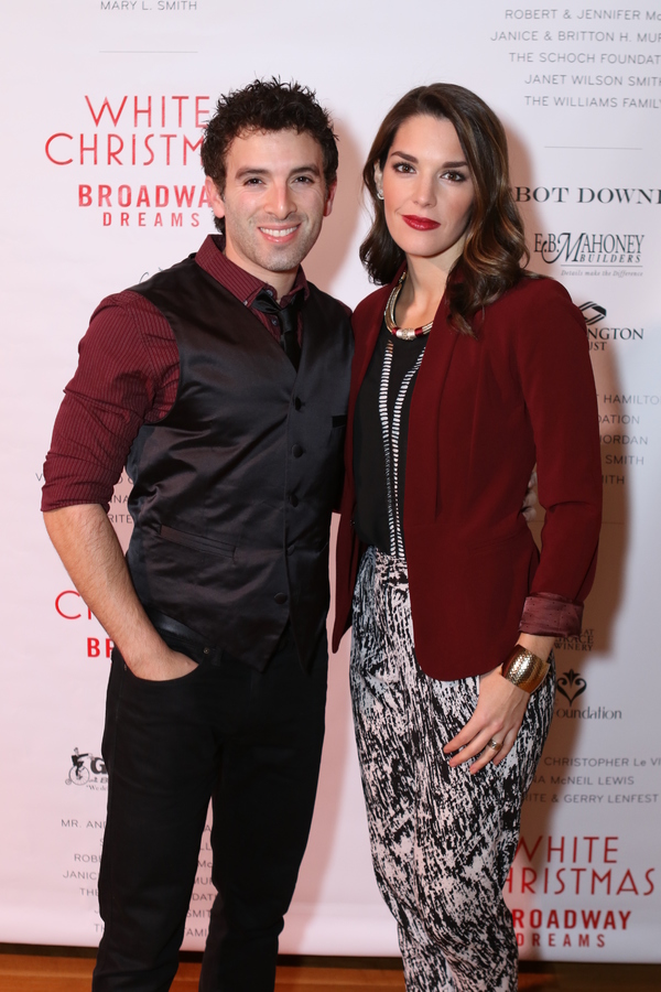 Photo Flash: Jarrod Spector, Julia Murney, and More Celebrate the Holidays with Broadway Dreams Image