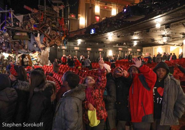 Photo Coverage: Kids Wait Outside To Go INSIDE BROADWAY at CATS 